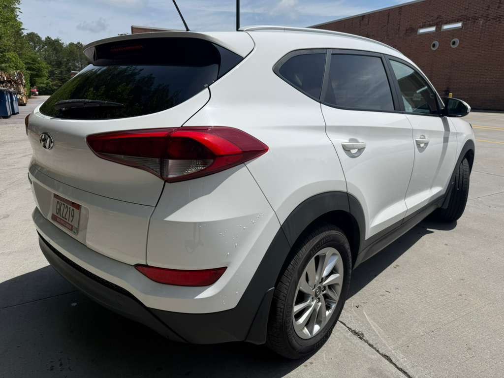 2016 Hyundai Tucson Image 2