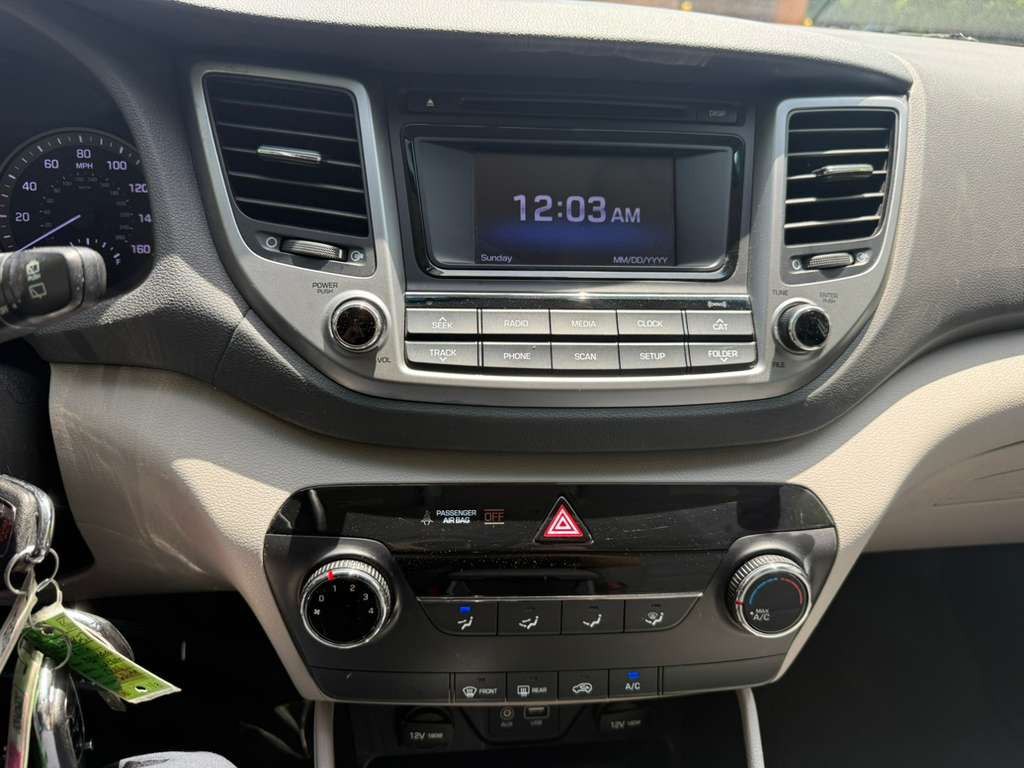 2016 Hyundai Tucson Image 15