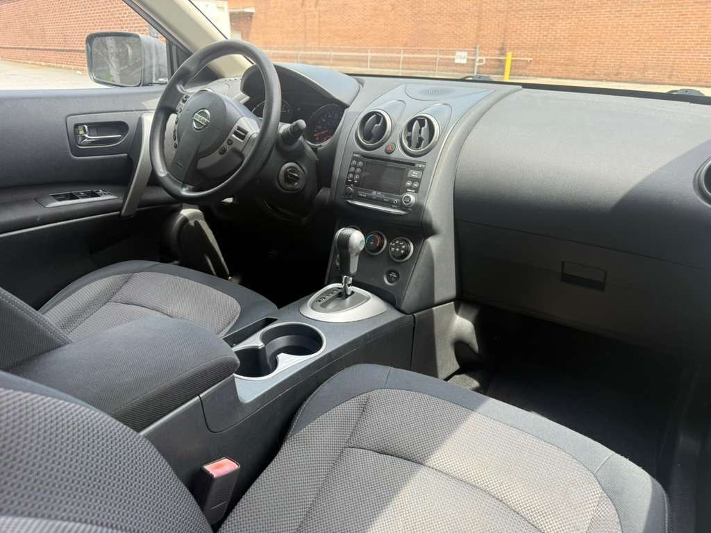 2011 Nissan Rogue Image 11