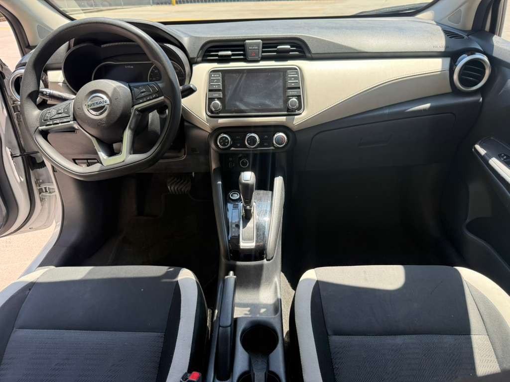 2021 Nissan Versa Image 11