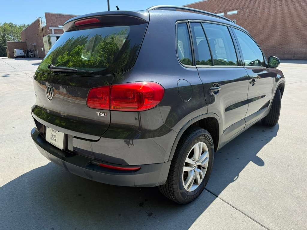 2016 Volkswagen Tiguan Image 2