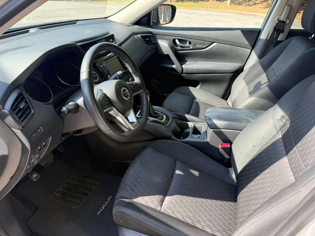 2018 Nissan Rogue Image 10