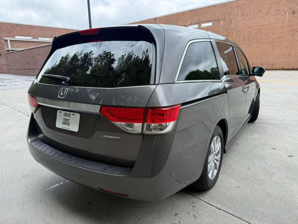 2016 Honda Odyssey Image 4