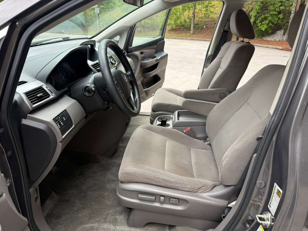 2016 Honda Odyssey Image 7