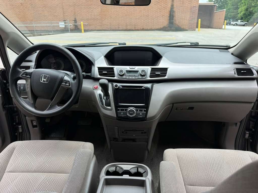 2016 Honda Odyssey Image 11