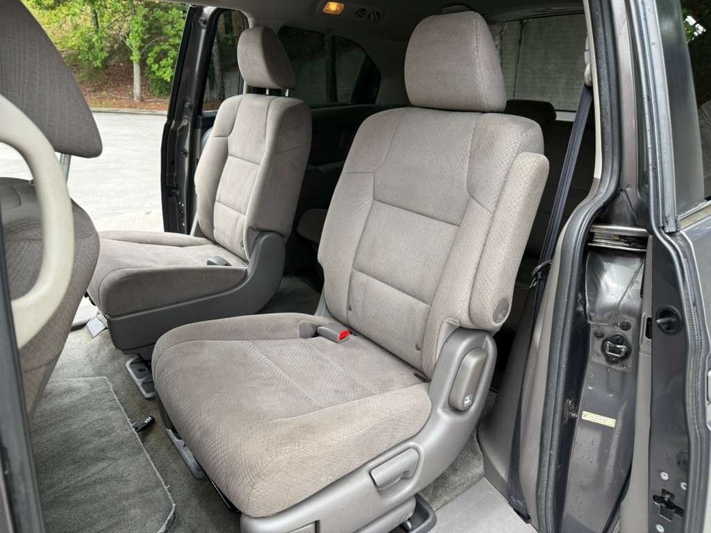 2016 Honda Odyssey Image 12