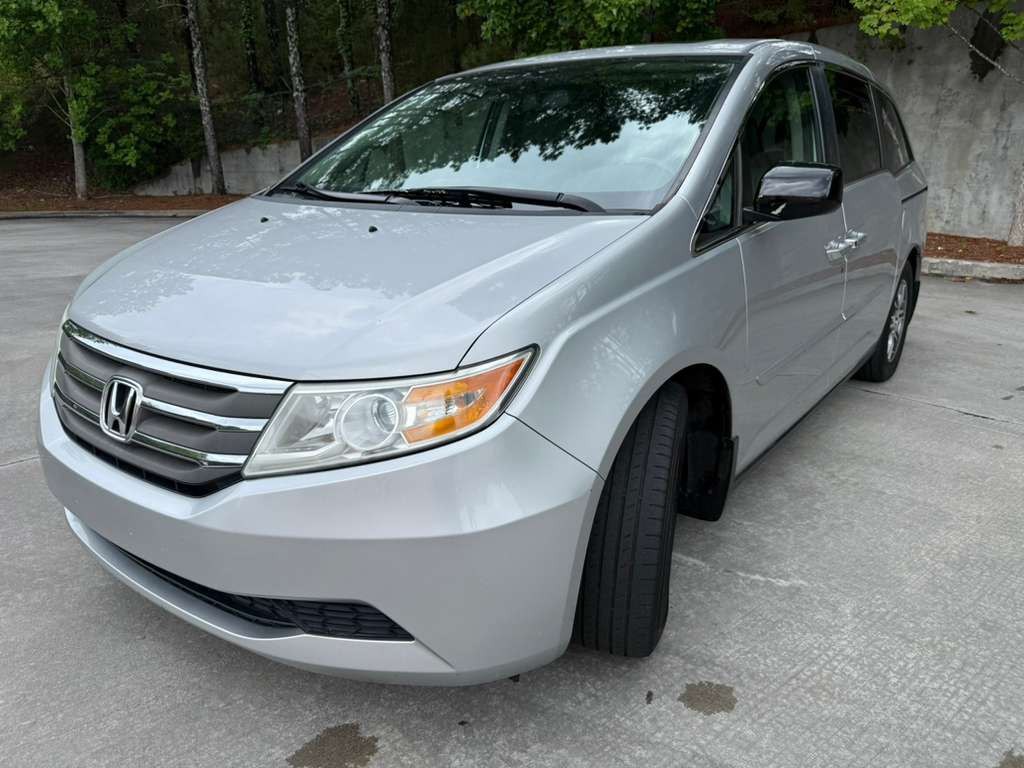 2013 Honda Odyssey Image 2