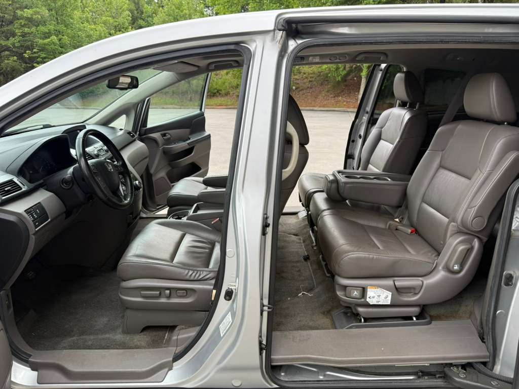2013 Honda Odyssey Image 12