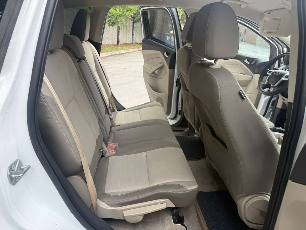 2015 Ford Escape Image 10