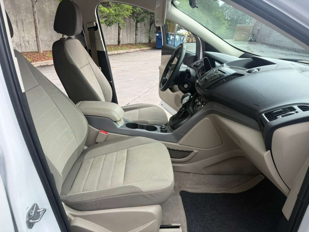 2015 Ford Escape Image 12