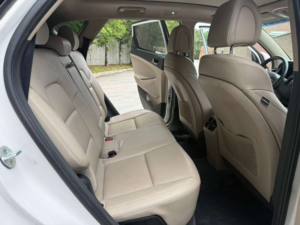 2016 Hyundai Tucson Image 9