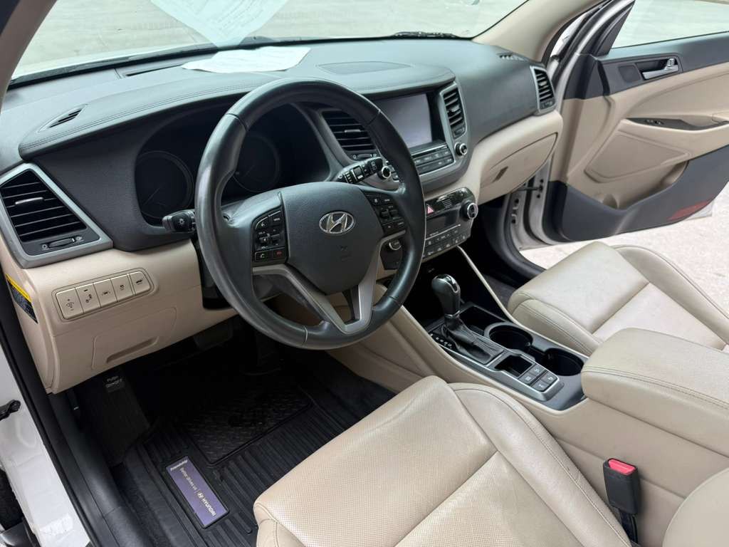 2016 Hyundai Tucson Image 11
