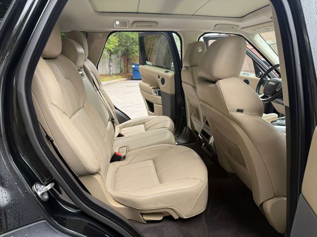 2015 Land Rover Range Rover Sport Image 9