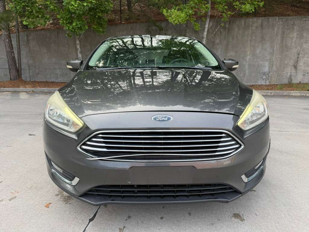 2017 Ford Focus Image 2