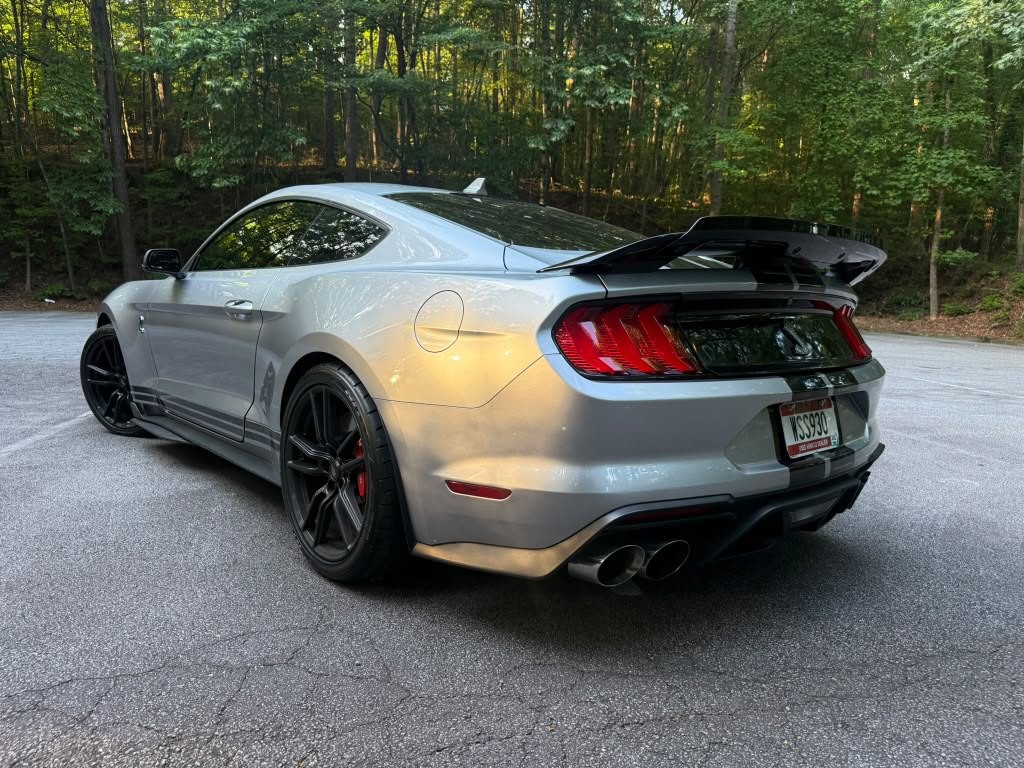 2021 Ford Mustang Image 2