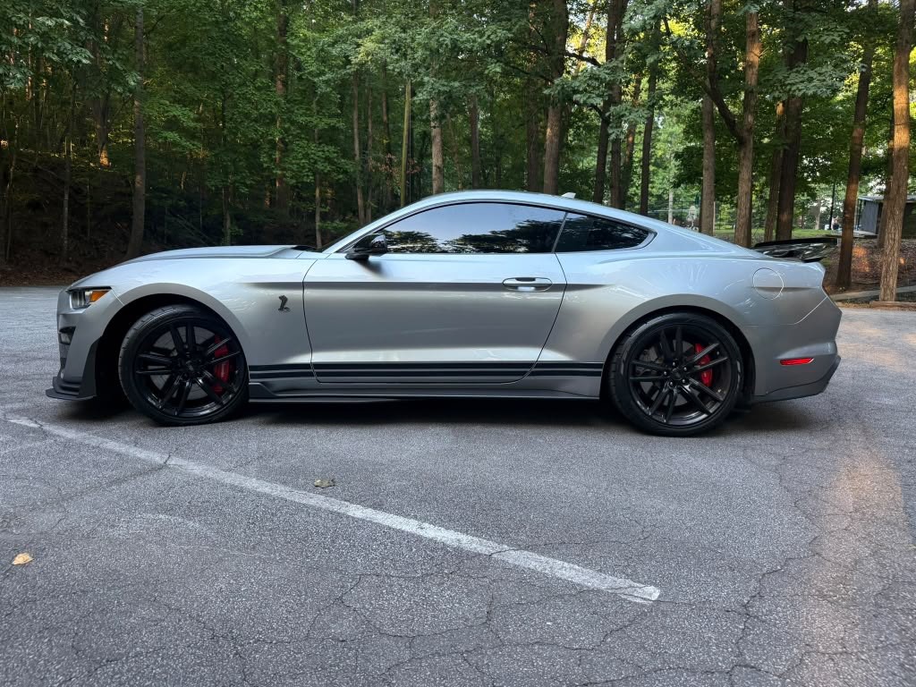 2021 Ford Mustang Image 3