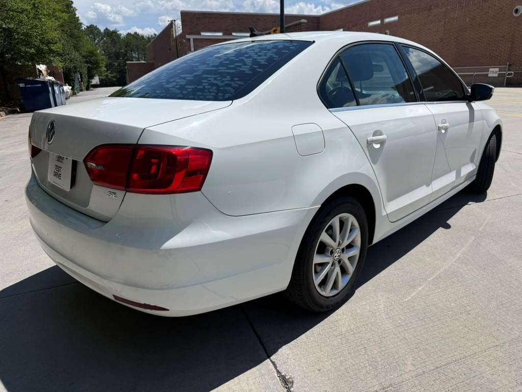 2014 Volkswagen Jetta Image 2