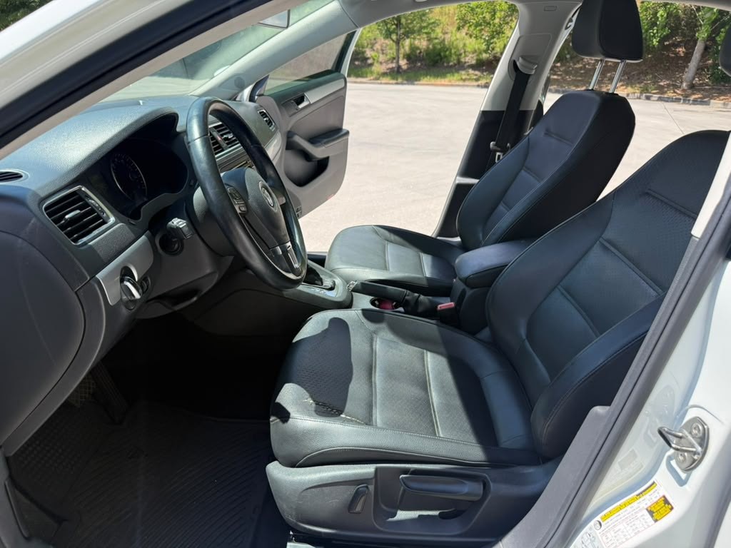 2014 Volkswagen Jetta Image 14