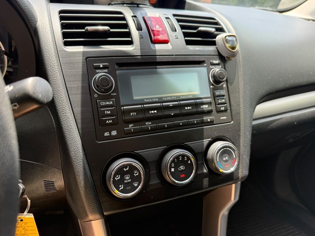 2015 Subaru Forester Image 10