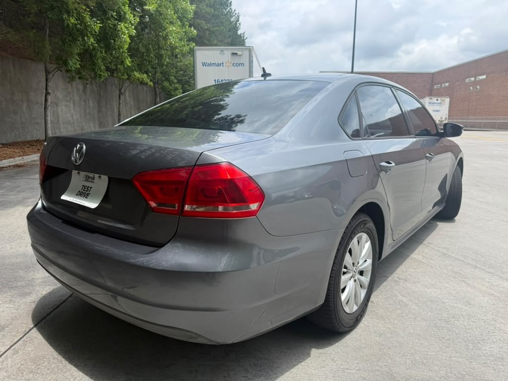 2013 Volkswagen Passat Image 6