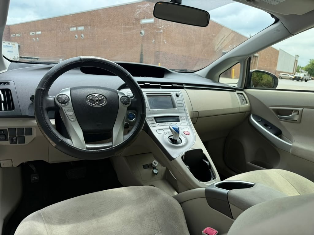 2013 Toyota Prius Image 7