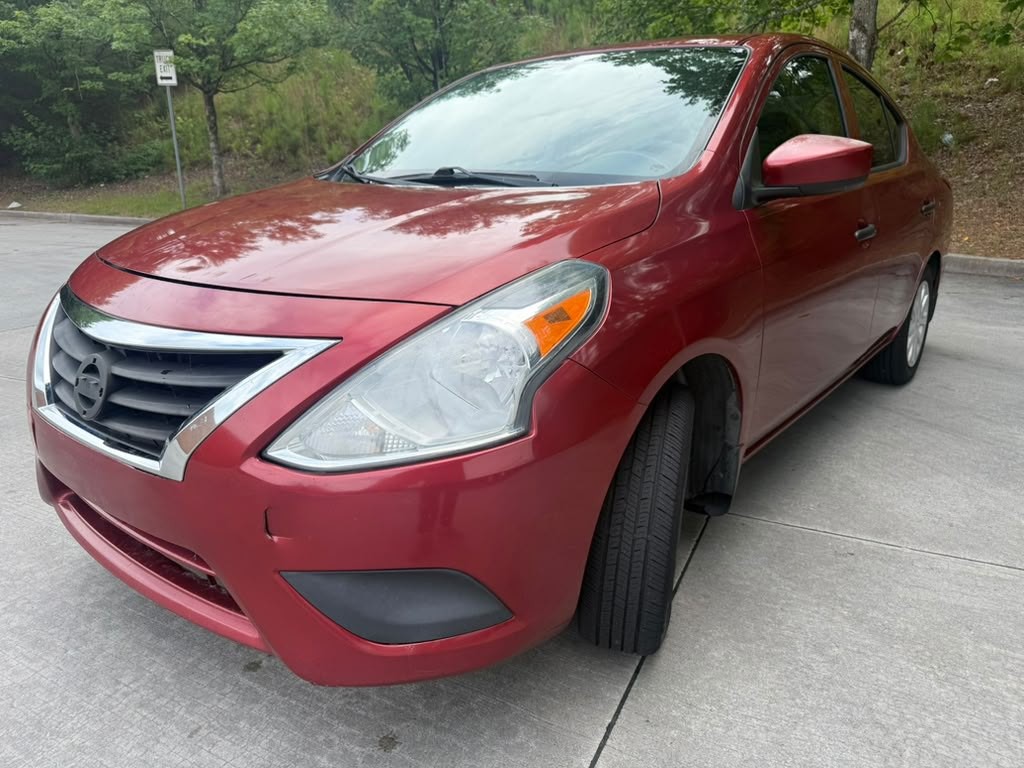 2017 Nissan Versa Image 4