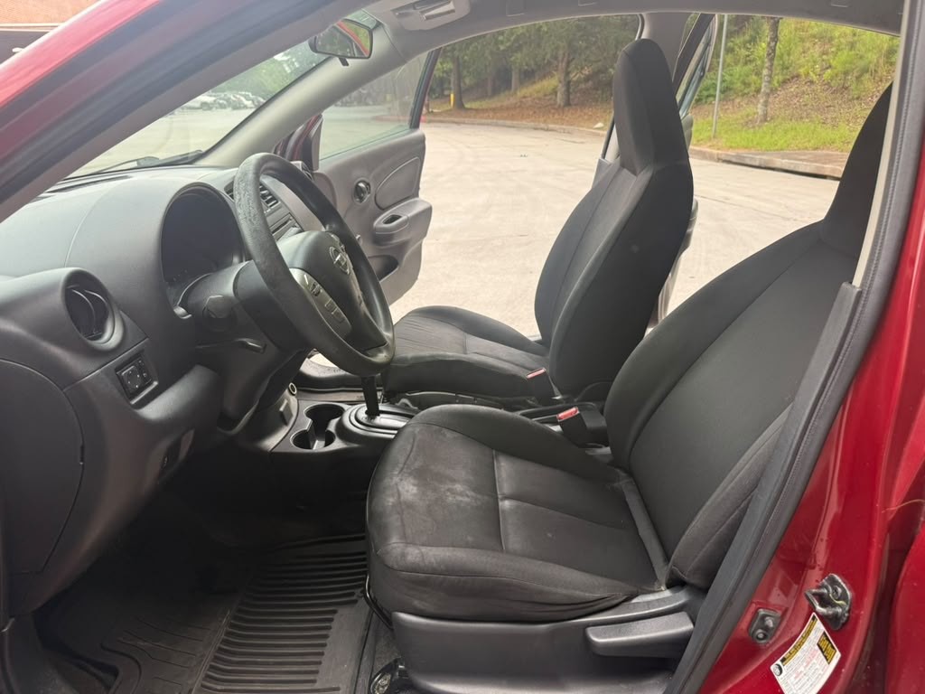 2017 Nissan Versa Image 11