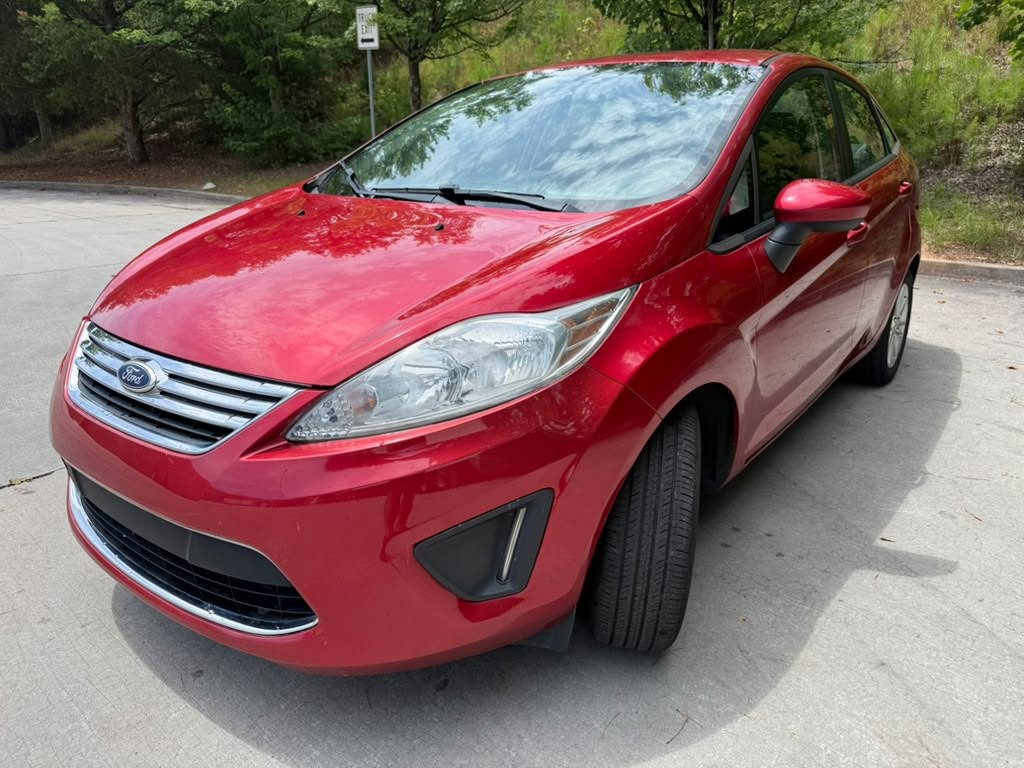 2011 Ford Fiesta Image 3