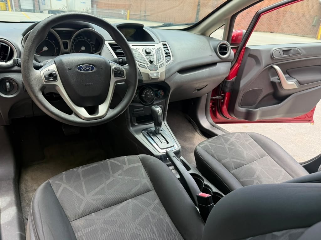 2011 Ford Fiesta Image 7