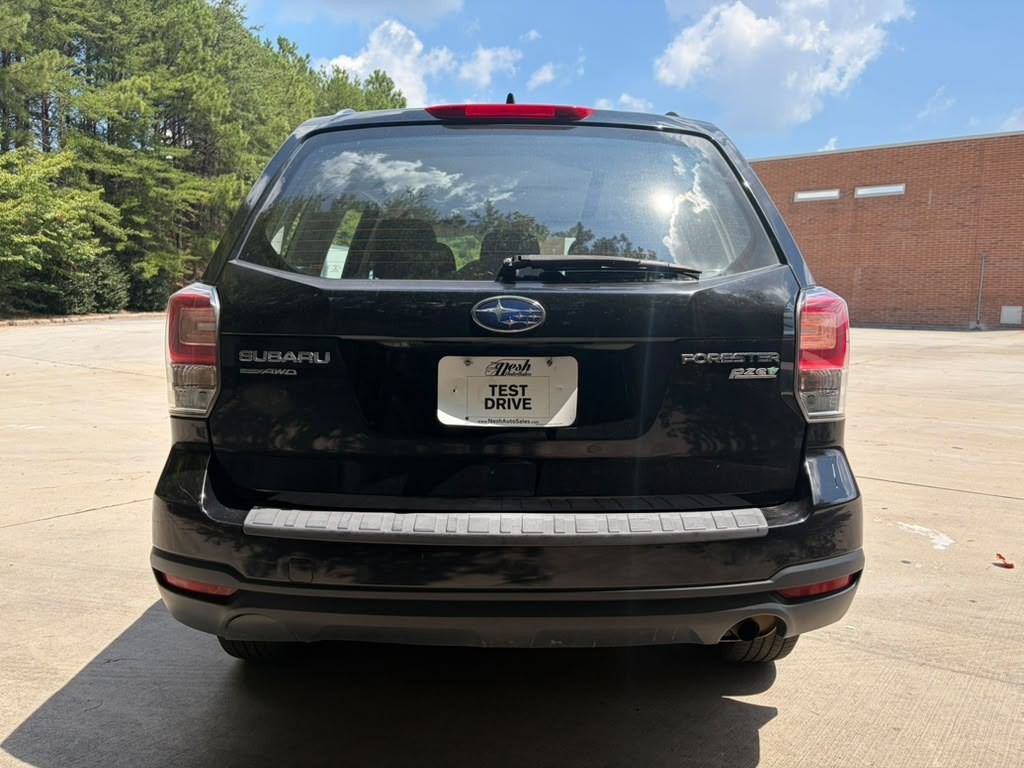 2017 Subaru Forester Image 5