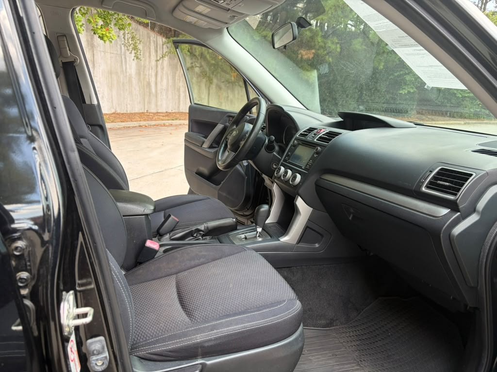 2017 Subaru Forester Image 9