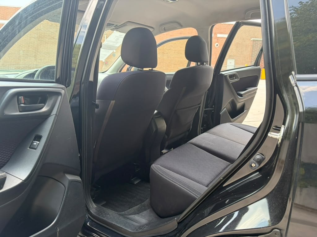 2017 Subaru Forester Image 11