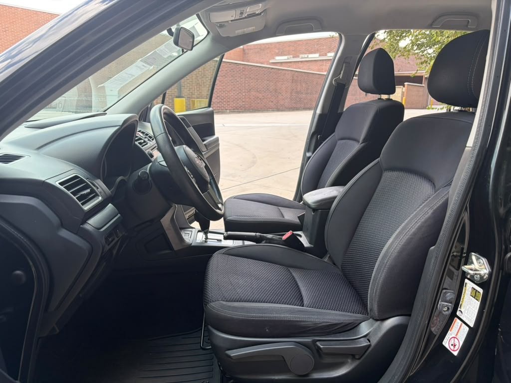 2017 Subaru Forester Image 14