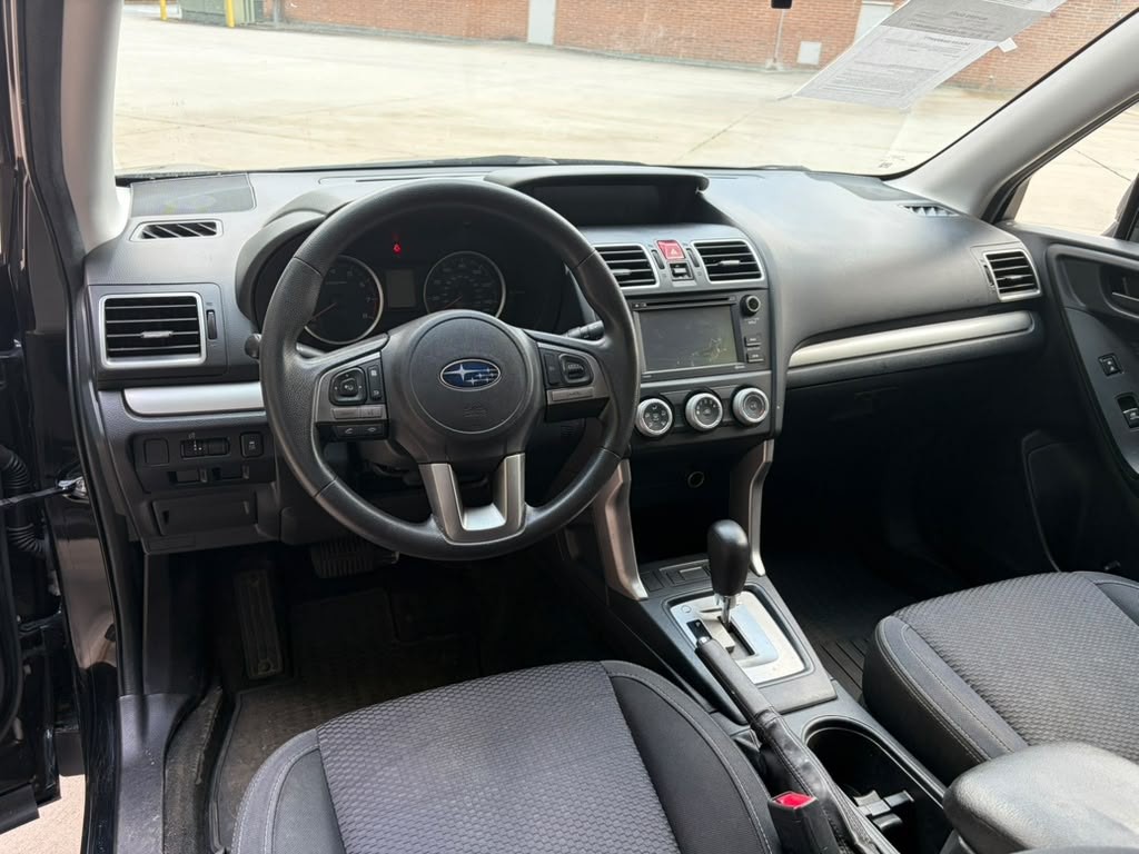 2017 Subaru Forester Image 17