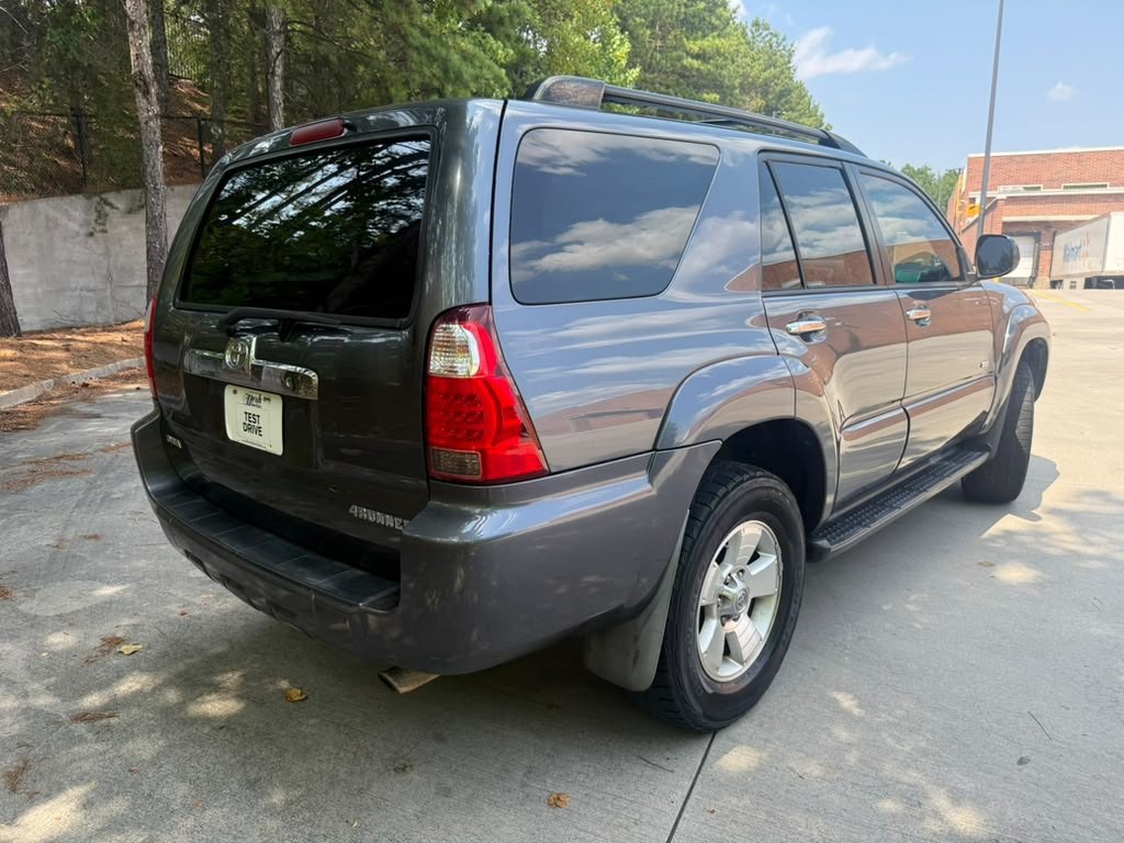 2008 Toyota 4Runner Image 2