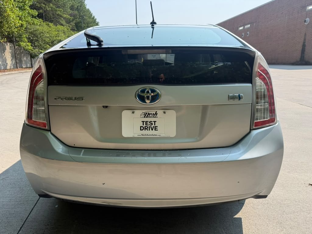 2013 Toyota Prius Image 3