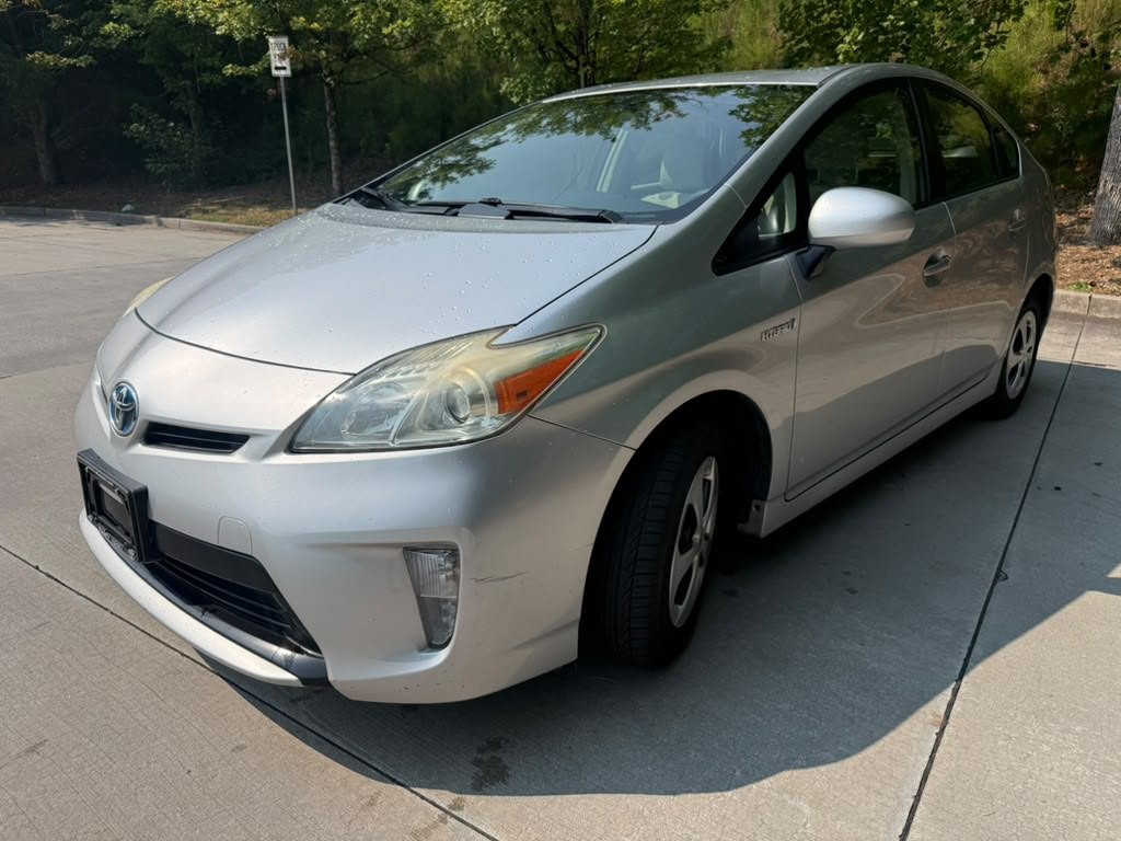 2013 Toyota Prius Image 6
