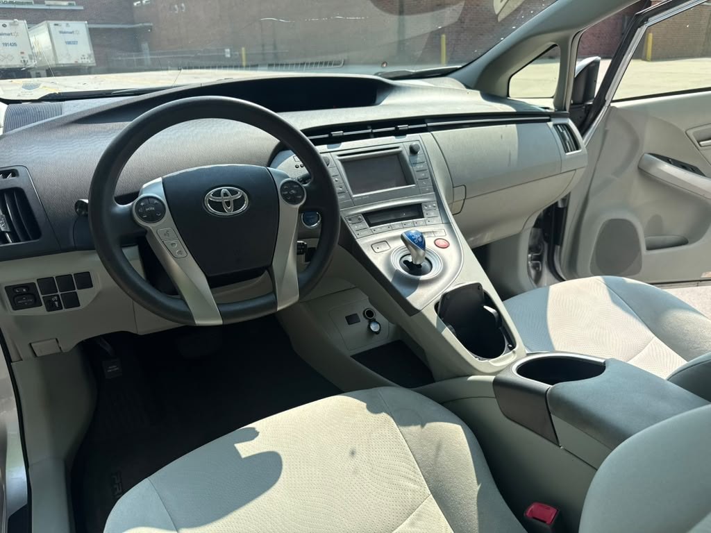 2013 Toyota Prius Image 7