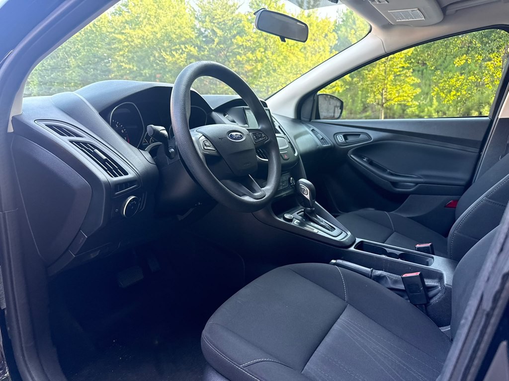 2017 Ford Focus Image 7