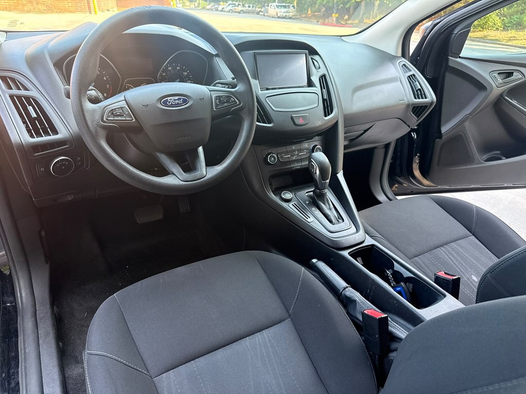 2017 Ford Focus Image 13