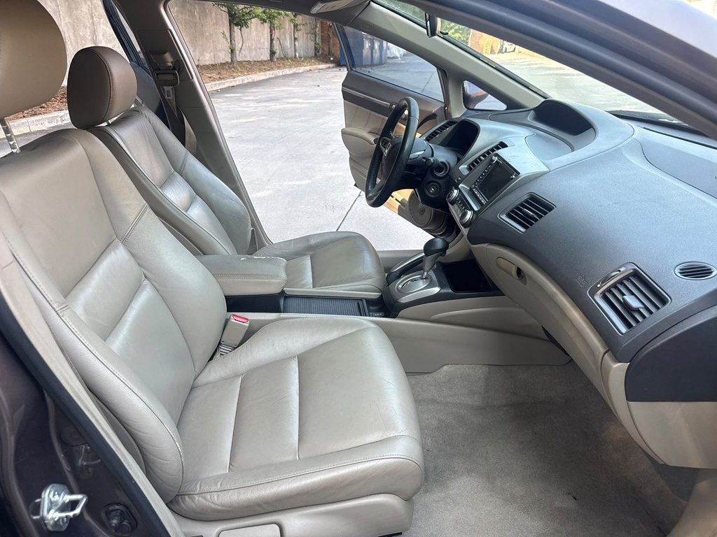2011 Honda Civic Image 10