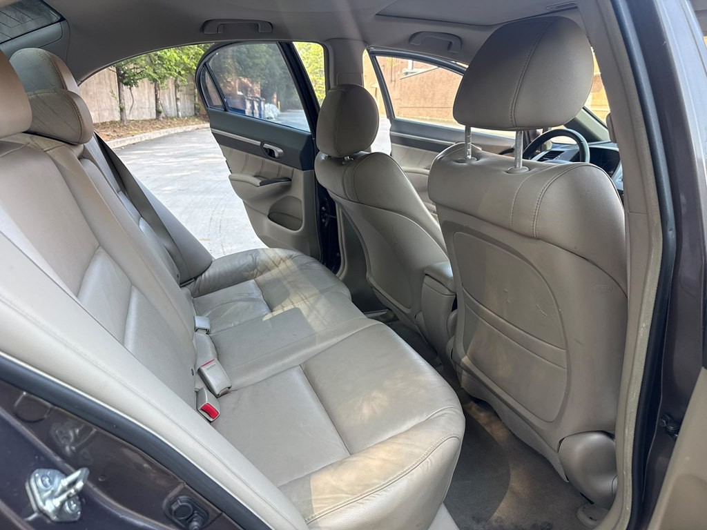 2011 Honda Civic Image 12