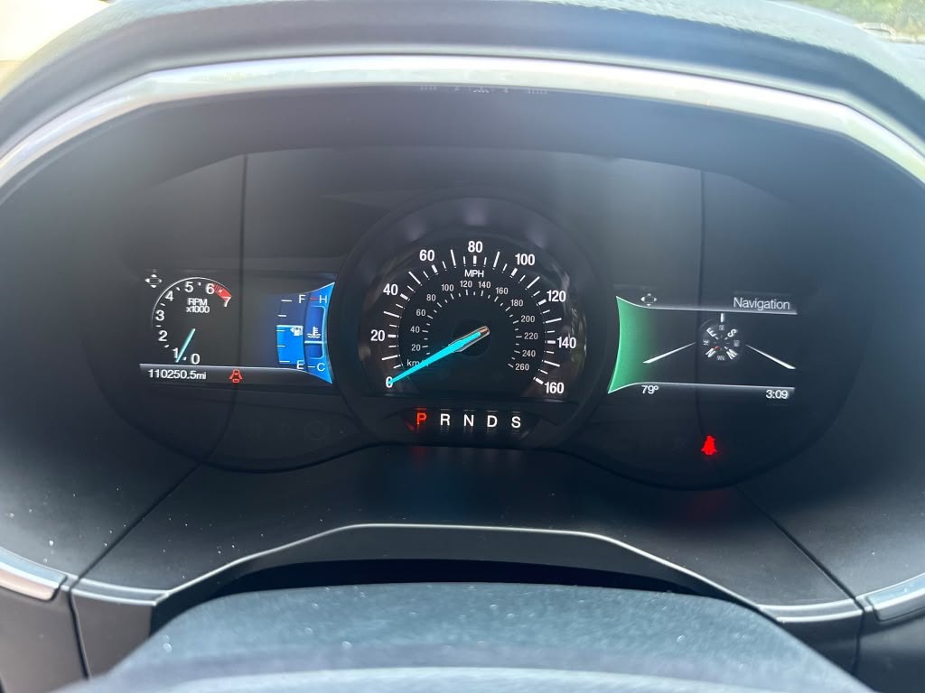 2015 Ford Edge Image 16