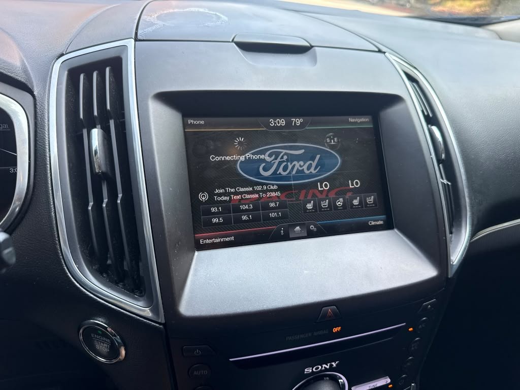 2015 Ford Edge Image 19
