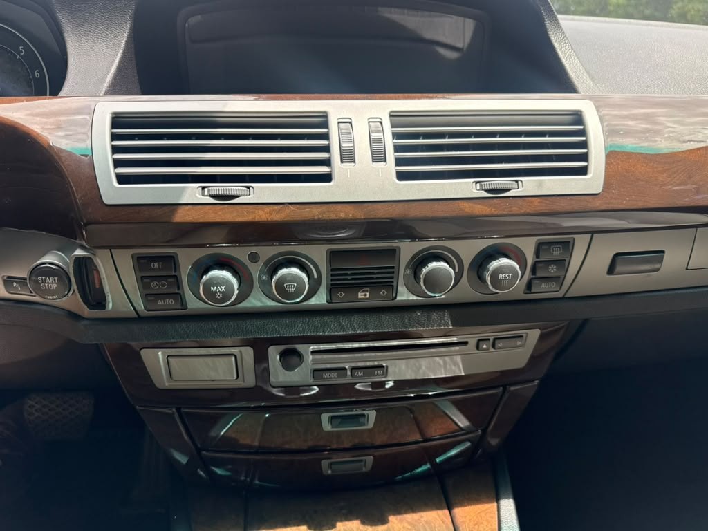 2006 BMW 7 Series Image 7