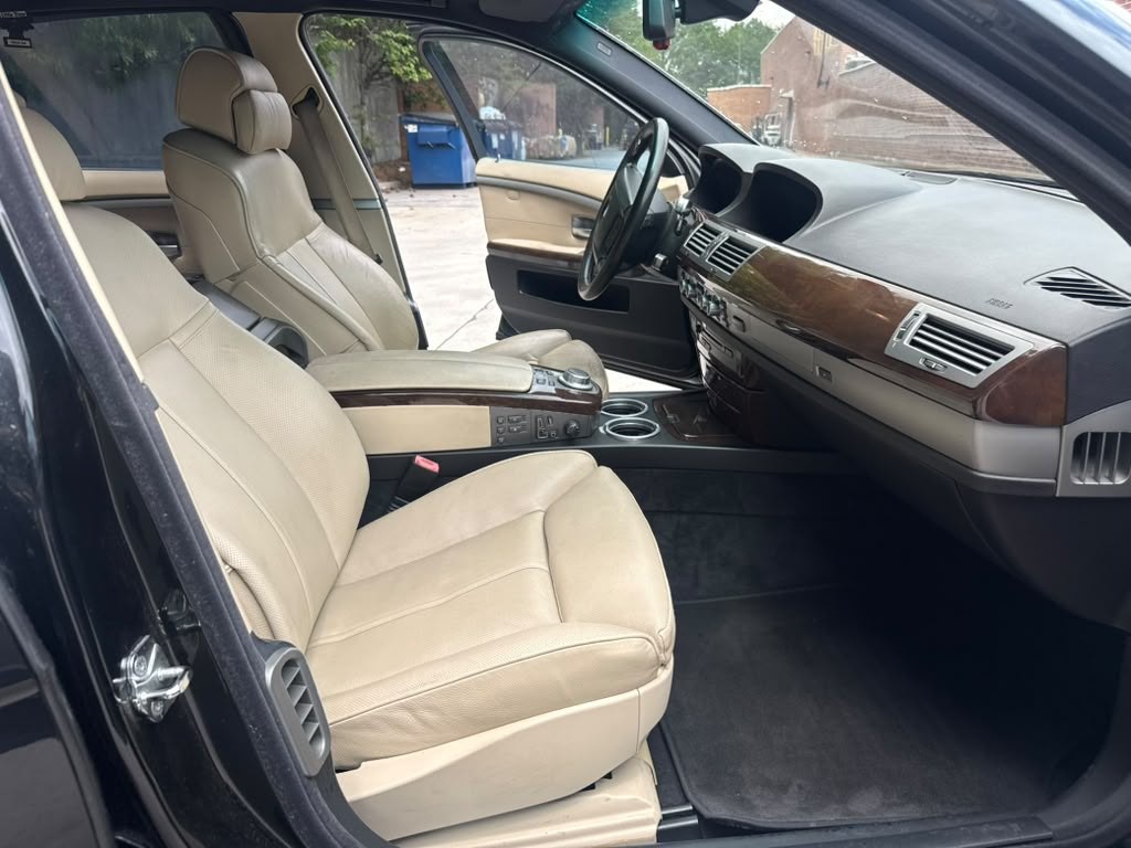 2006 BMW 7 Series Image 13