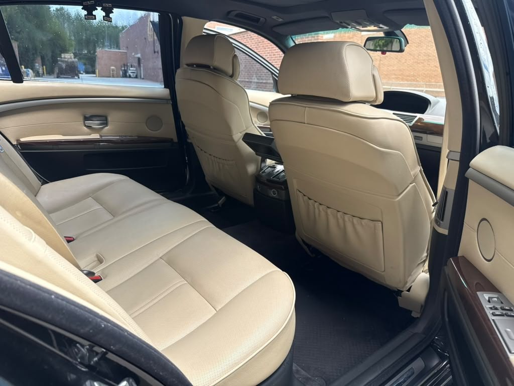 2006 BMW 7 Series Image 15