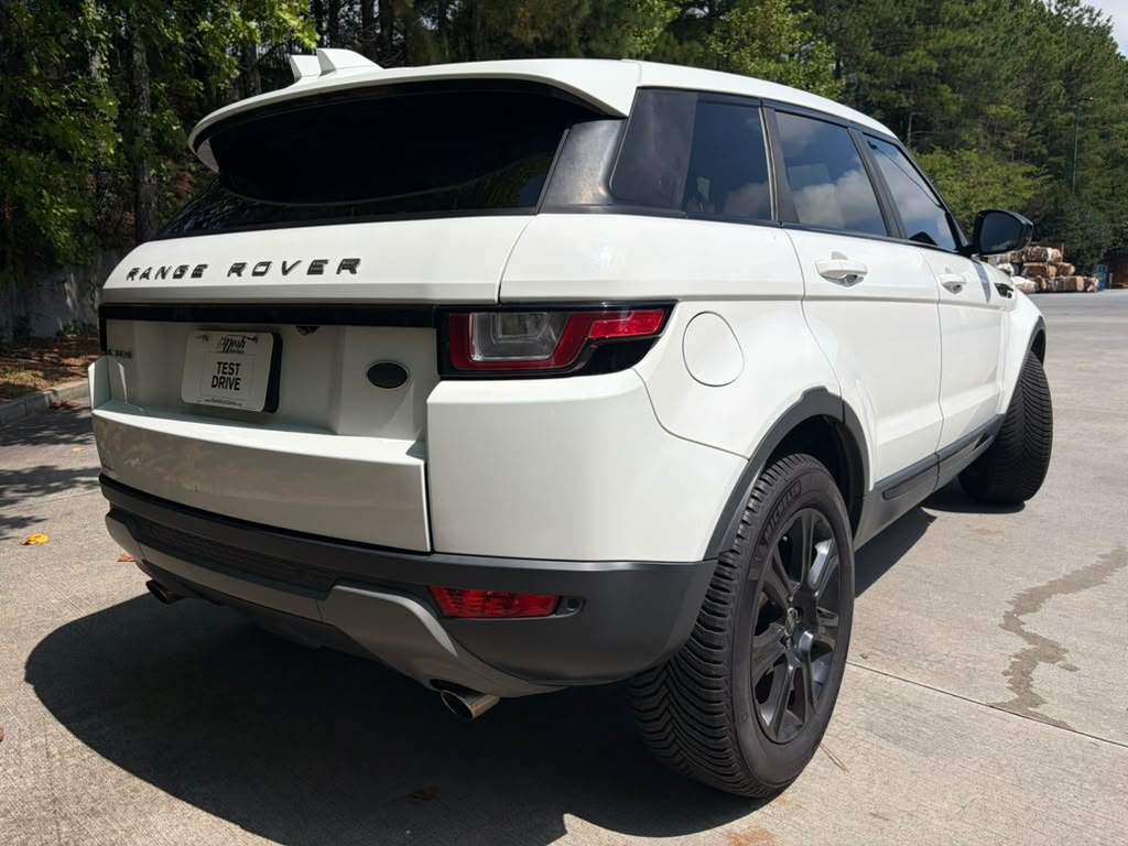 2017 Land Rover Range Rover Evoque Image 6