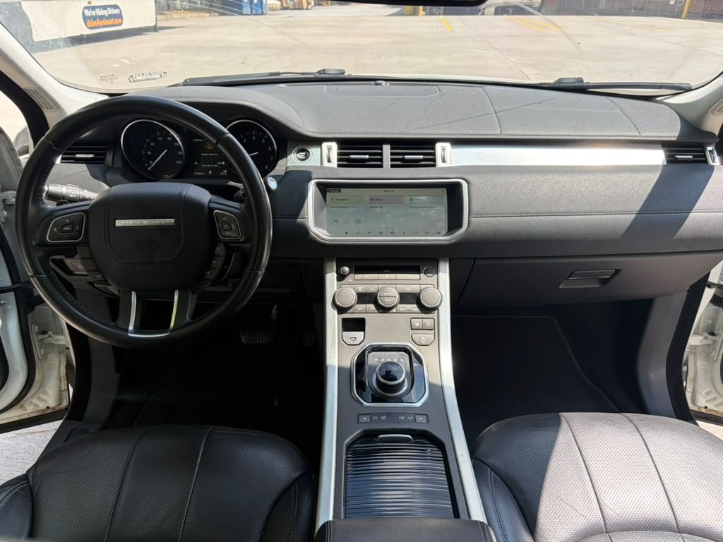 2017 Land Rover Range Rover Evoque Image 17
