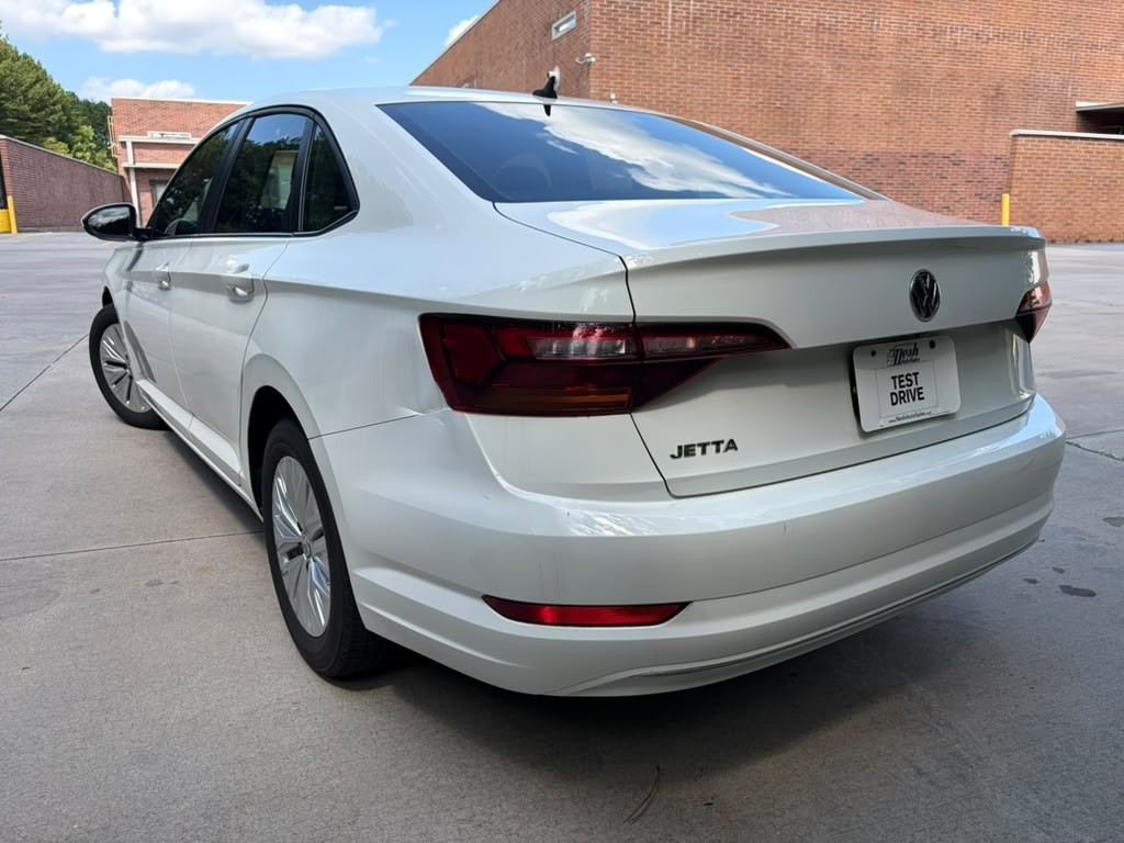 2019 Volkswagen Jetta Image 4